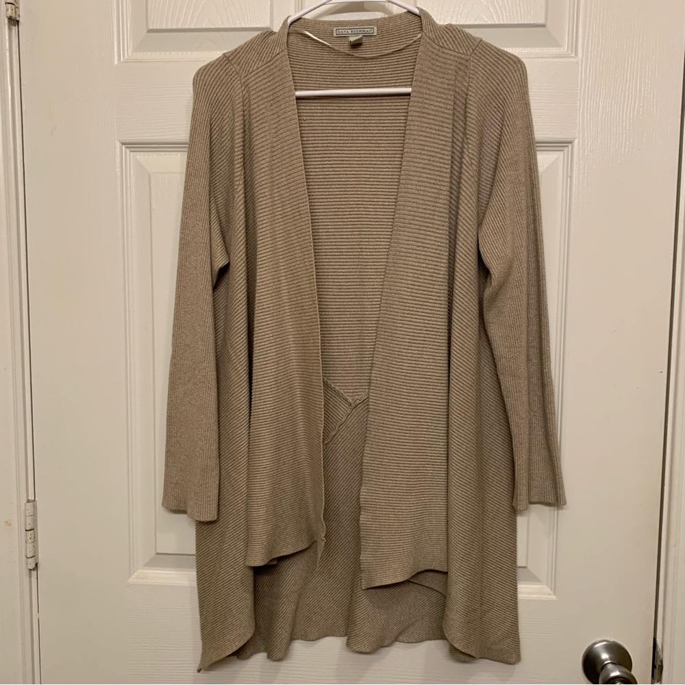 Dana Bachman beige sweater cardigan